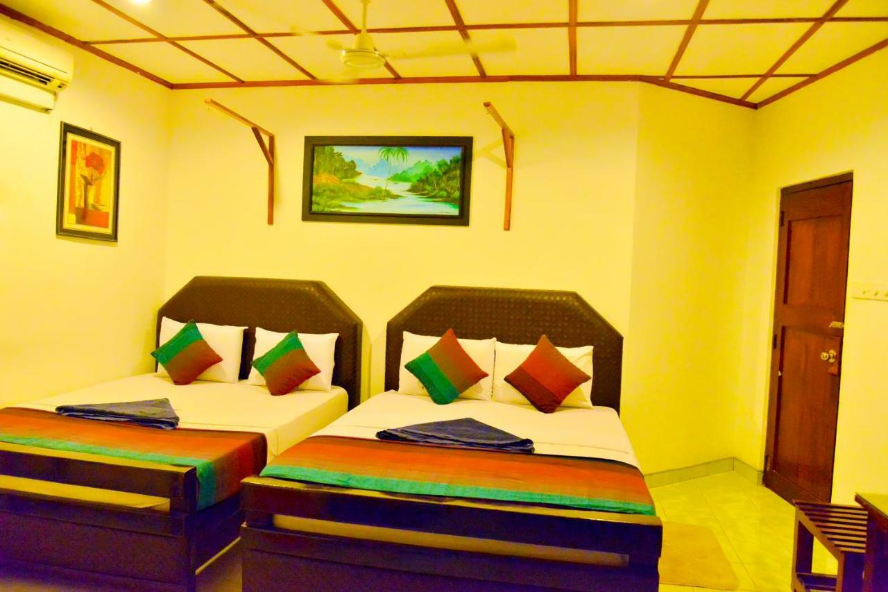 Thilaka City Hotel Anuradhapura Exterior foto